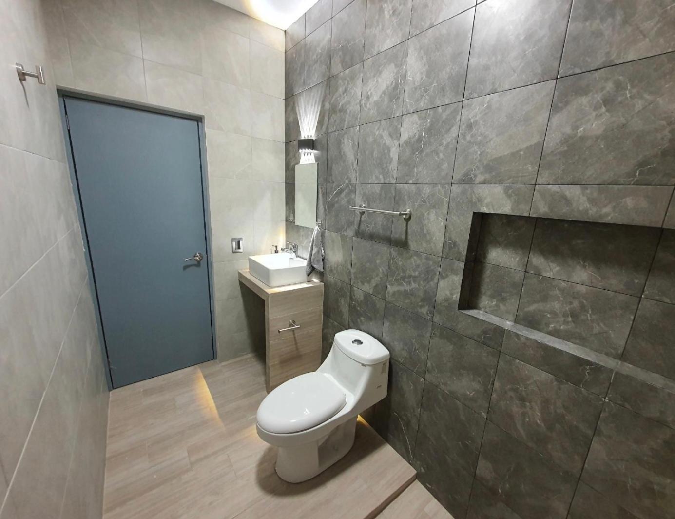 Departamento 11 Personas, Centrico A 3 Min De Paseo Durango 아파트 외부 사진